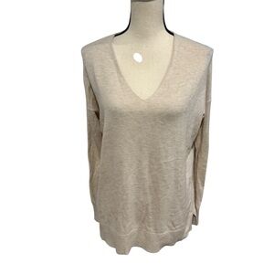 LOFT Women’s Sweater Size Medium Tan / Khaki V-Neck Lightweight
